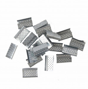 Chape semi ouverte renforcée pour feuillard plastique 13mm